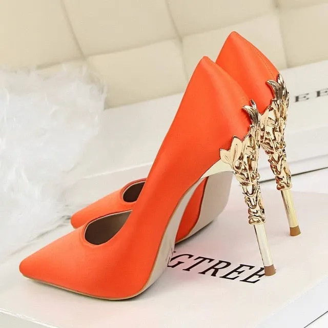 Metal Carved High Heels Pointed Toe Thin Heel Fashion Party Pumps for Women