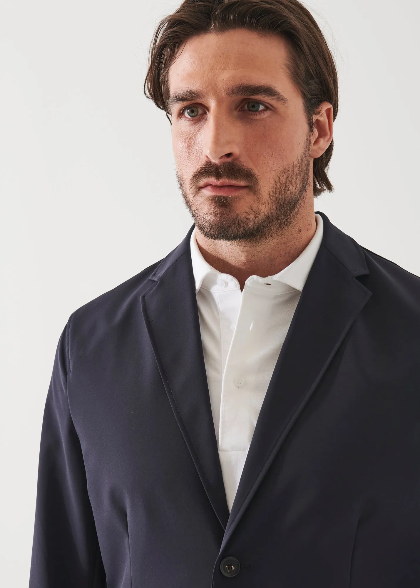 NUCLEO NYLON STRETCH TWO-BUTTON BLAZER