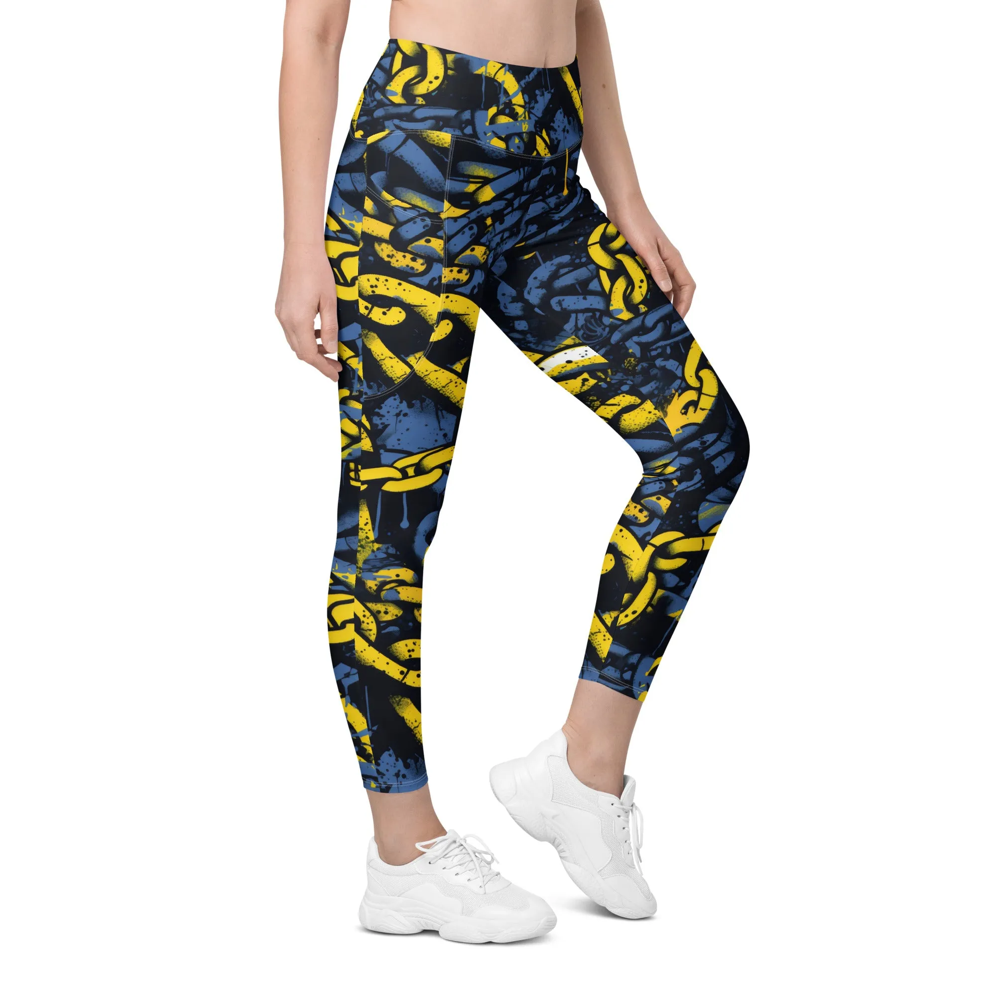 Urban Chic Strides: Women's Mile After Mile Golden Chains 002 Running Leggings