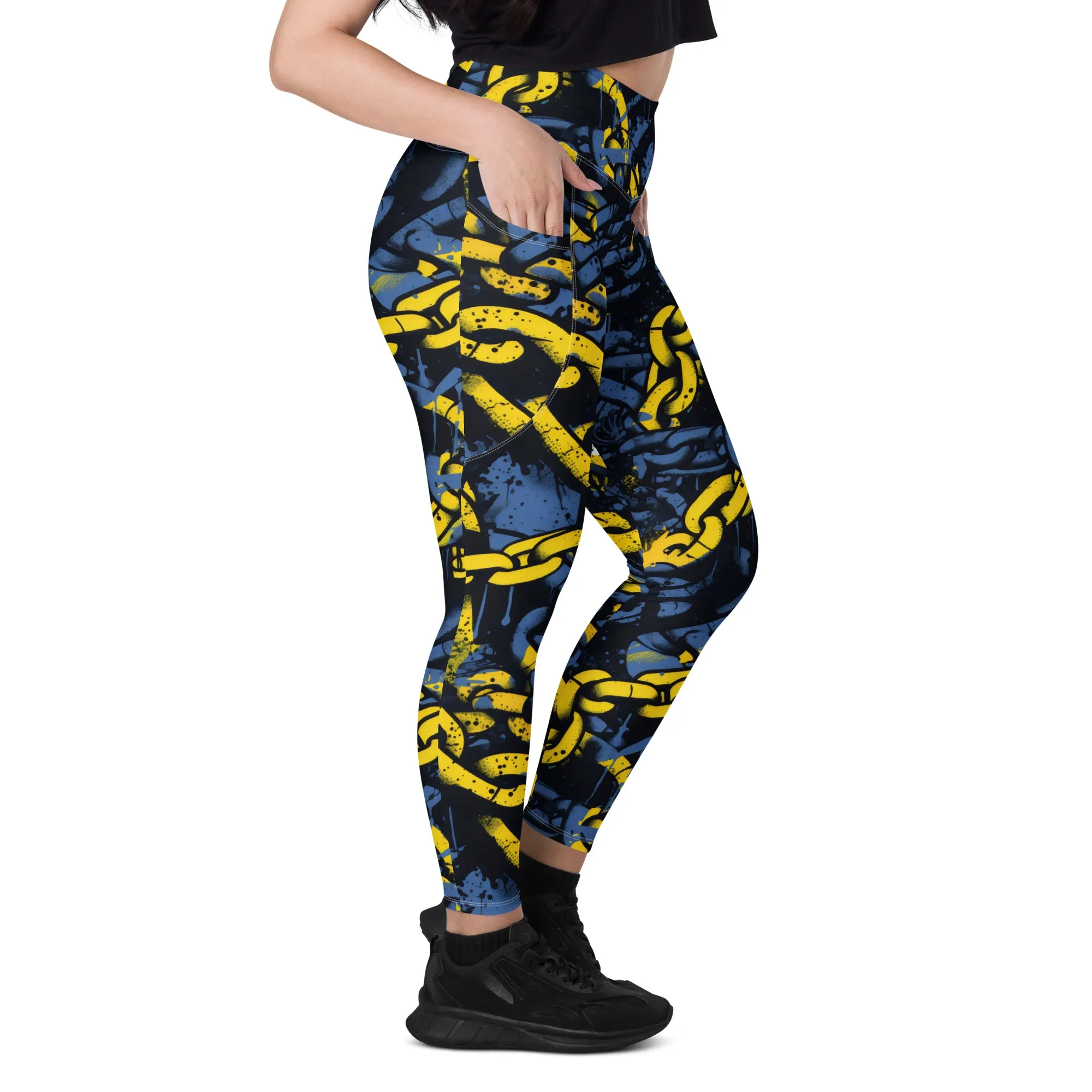 Urban Chic Strides: Women's Mile After Mile Golden Chains 002 Running Leggings