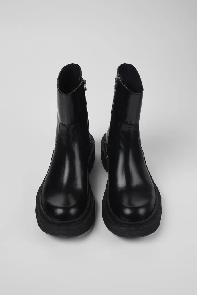 Vamonos Black Leather Boots